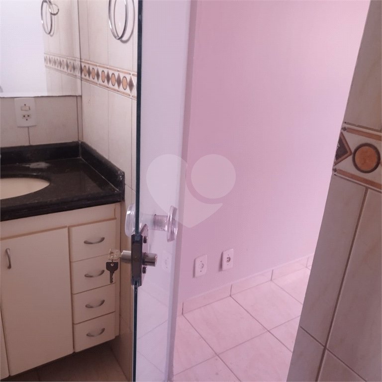 Apartamento à venda com 2 quartos, sendo 1 suíte,  em Estância Itaguaí, Caldas Novas, GO