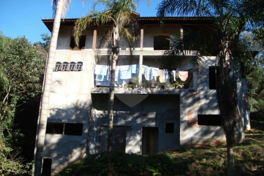 Casa à venda com 4 suítes em Serra da Cantareira, Mairiporã, SP