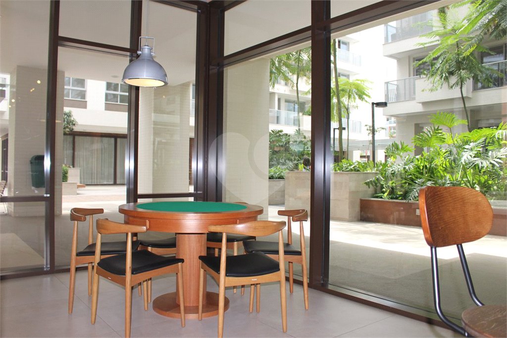 Apartamento à venda com 3 quartos, sendo 1 suíte,  em Botafogo, Rio de Janeiro, RJ