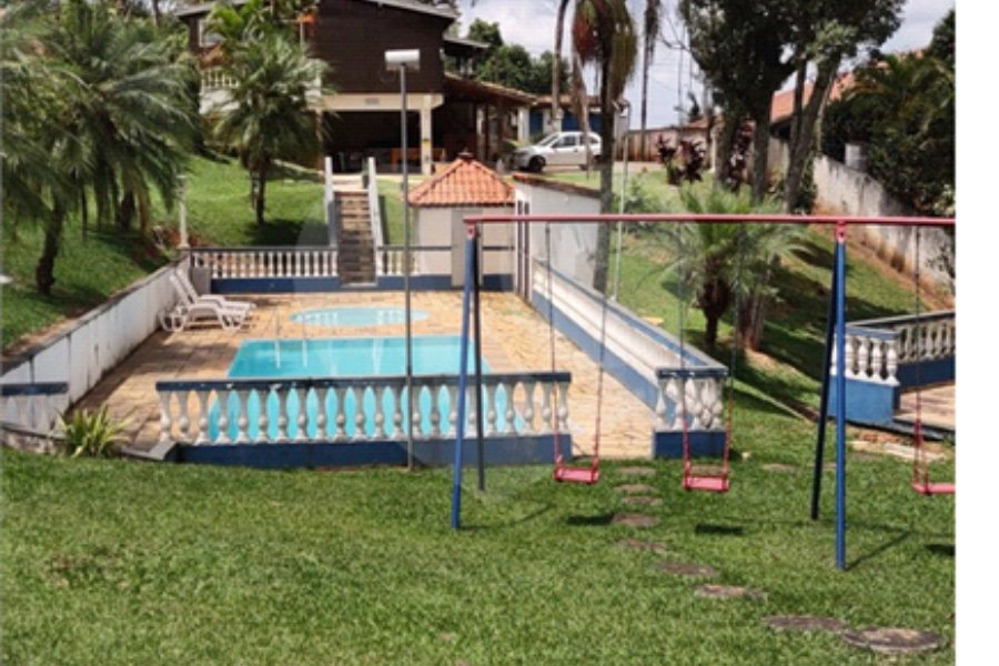 Chácara à venda com 4 quartos, sendo 2 suítes, em Invernada, Mairiporã, SP