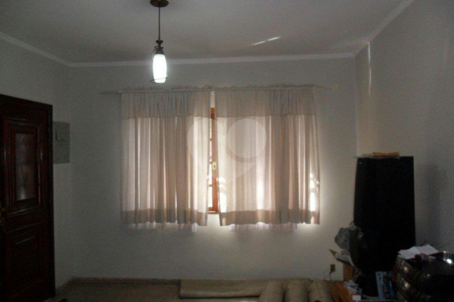 Sobrado à venda com 3 quartos, sendo 1 suíte, em Vila Romero, São Paulo, SP