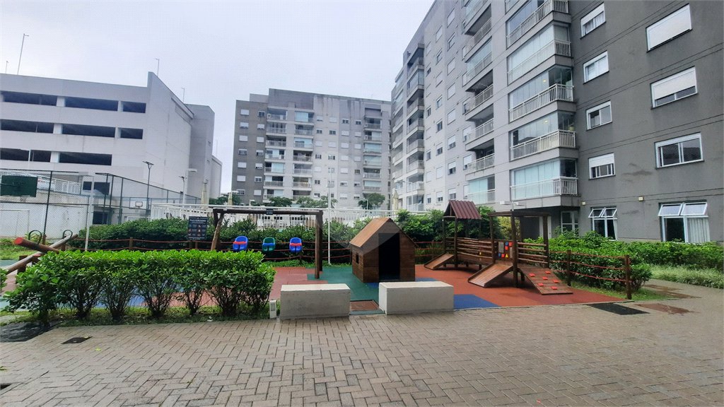 Apartamento à venda com 3 quartos, sendo 1 suíte,  em Campo Grande, São Paulo, SP