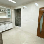 Casa à venda com 4 quartos, sendo 3 suítes, em Vila Galvão, Guarulhos, SP