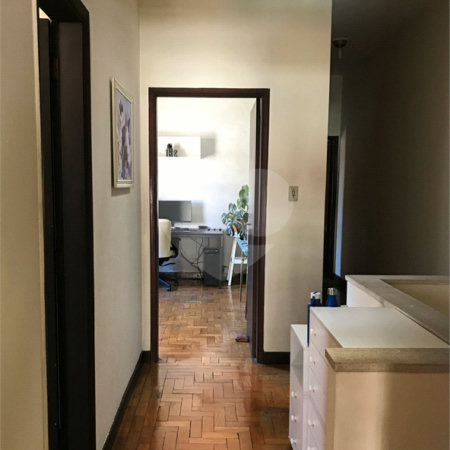 Casa à venda com 4 quartos, sendo 1 suíte,  em Vila Olímpia, São Paulo, SP