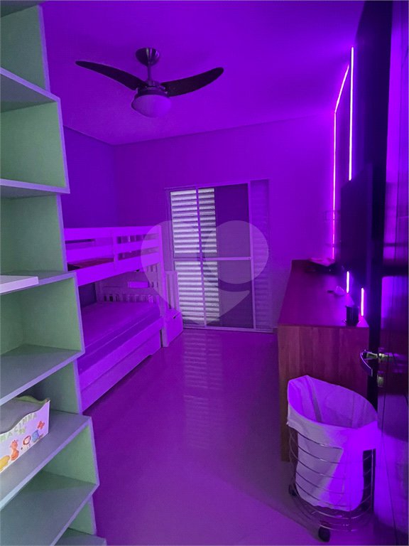 Casa à venda com 3 quartos, sendo 1 suíte, no condomínio Real Park Tietê, Mogi das Cruzes - SP