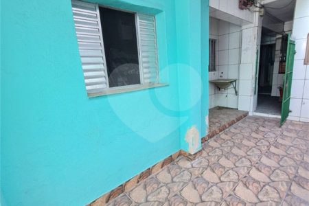 Casa à venda com 6 quartos em Vila dos Remédios, São Paulo, SP