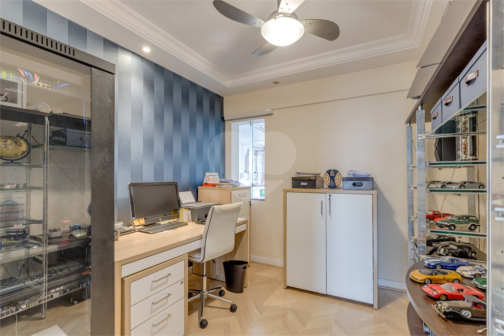 Apartamento à venda com 4 suítes em Jardim Marajoara, São Paulo, SP