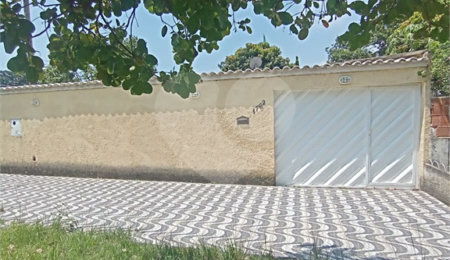 Casa Térrea à venda com 5 quartos em Santa Cruz, Rio de Janeiro, RJ