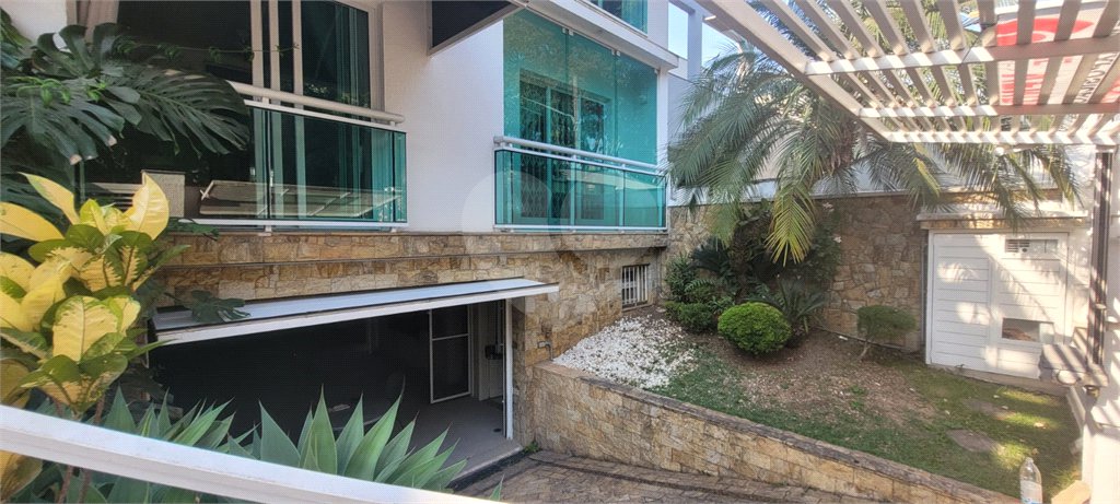 Sobrado à venda com 4 quartos, sendo 2 suítes, em Tucuruvi, São Paulo, SP