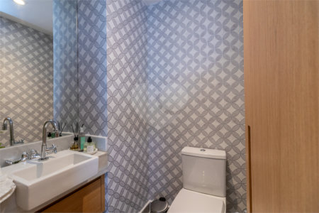 Apartamento à venda com 2 suítes em Santo Amaro, São Paulo, SP