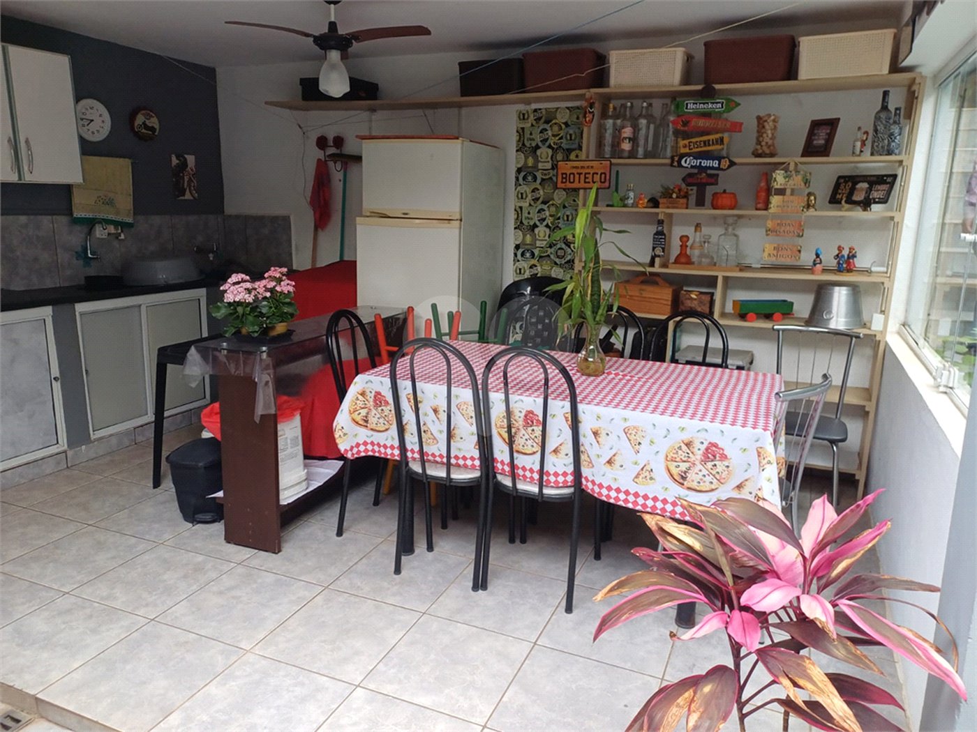 Casa à venda com 3 quartos, sendo 1 suíte, em Loteamento Rei de Ouro, Itatiba, SP