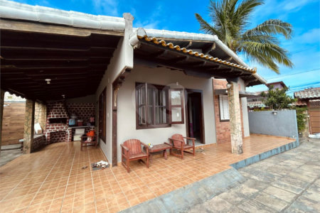 Casa à venda com 3 quartos, sendo 1 suíte, em Campinho, Porto Seguro, BA