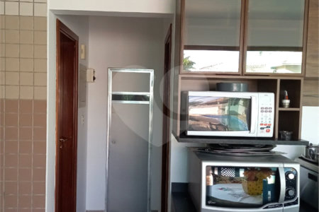 Casa à venda com 4 quartos, sendo 1 suíte, no condomínio Vale do Itamaracá, Valinhos - SP