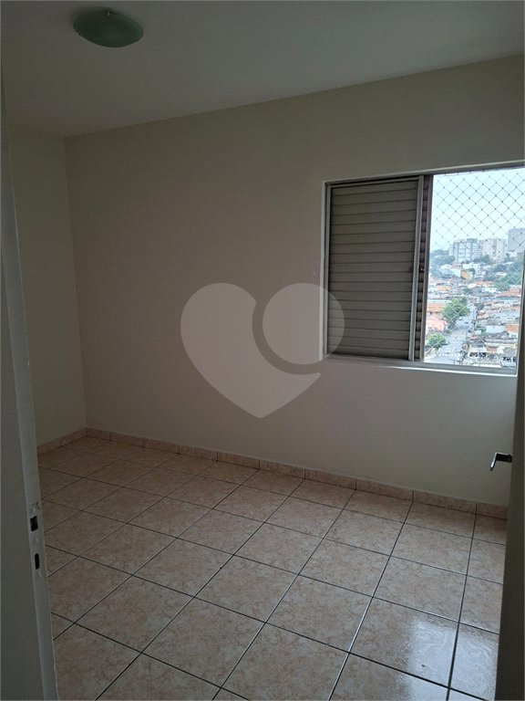 Apartamento à venda com 2 quartos em Parque Maria Domitila, São Paulo, SP