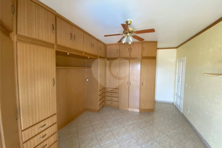 Casa à venda com 6 quartos, sendo 1 suíte, no condomínio Horizonte Azul I, Itupeva - SP