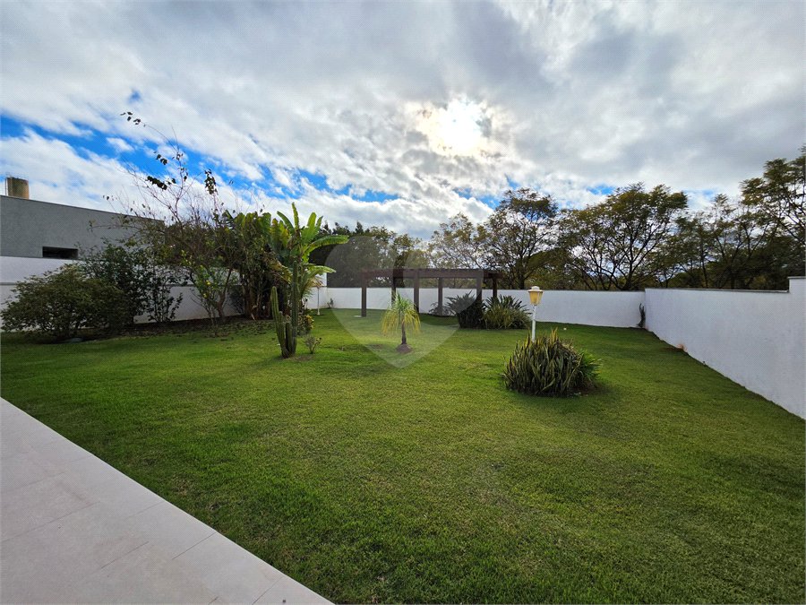 Casa à venda com 3 suítes no condomínio Jardim Solar do Bosque, Sorocaba - SP