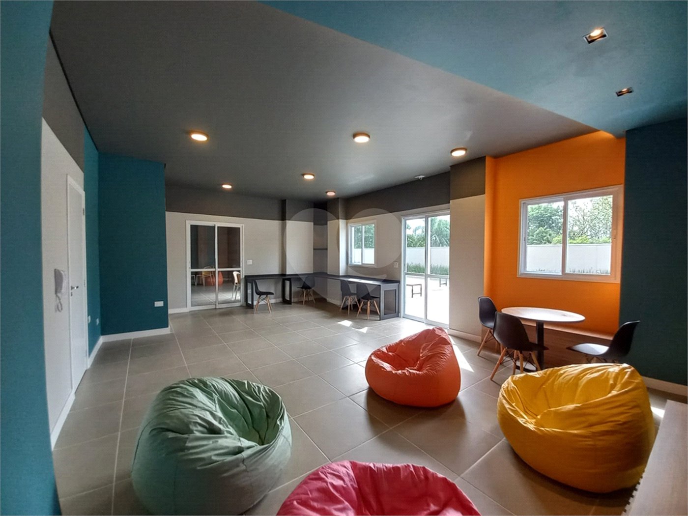 Apartamento à venda com 2 quartos, sendo 1 suíte,  em Jardim Oriente, São José dos Campos, SP