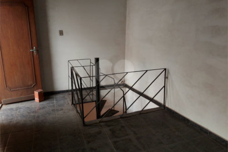 Sobrado à venda com 3 quartos em Mooca, São Paulo, SP
