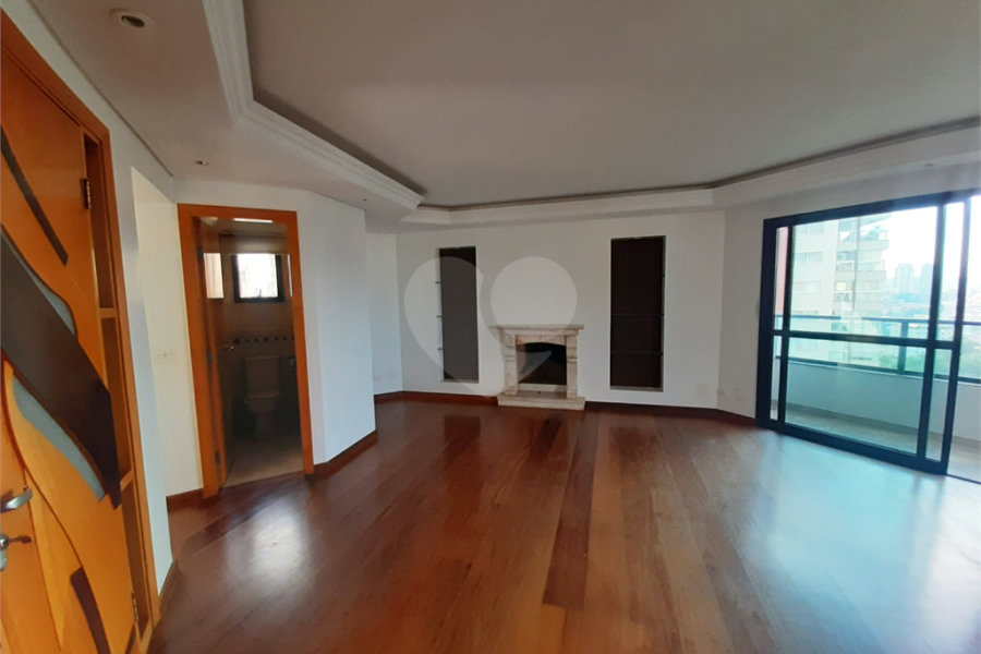 Apartamento à venda com 3 quartos, sendo 1 suíte,  em Santana, São Paulo, SP