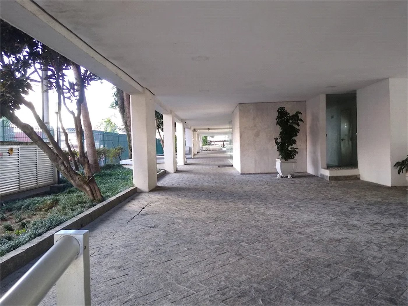 Apartamento à venda com 3 quartos, sendo 1 suíte, em Cidade Monções, São Paulo, SP