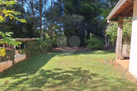 Chácara à venda com 3 quartos, sendo 1 suíte, em Chácara de Recreio Jardim Alvorada, Botucatu, SP