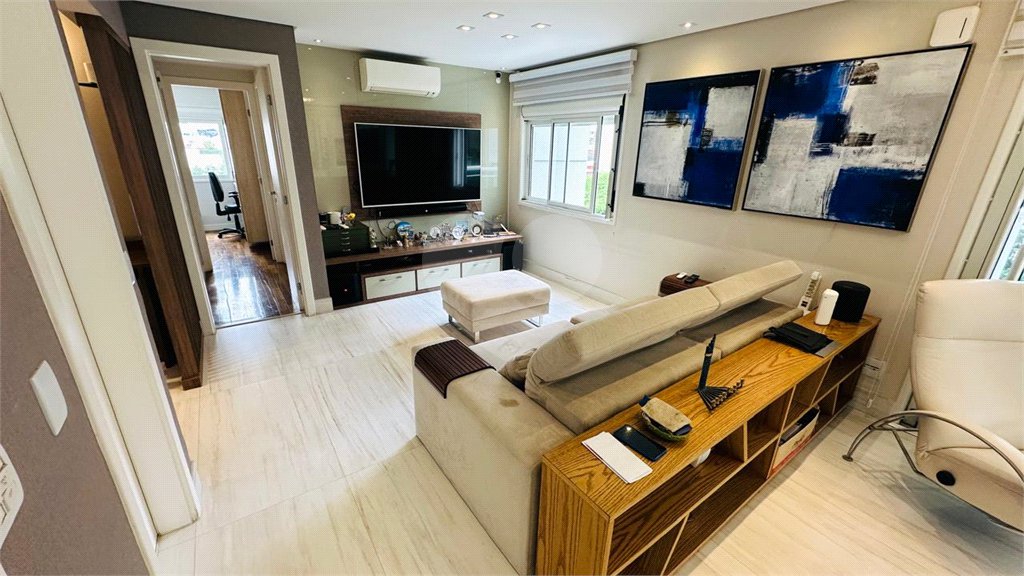 Apartamento à venda com 3 suítes em Vila Mariana, São Paulo, SP