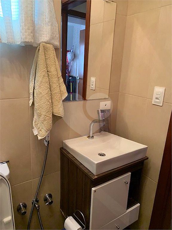 Sobrado à venda com 3 quartos em Vila Paulicéia, São Paulo, SP