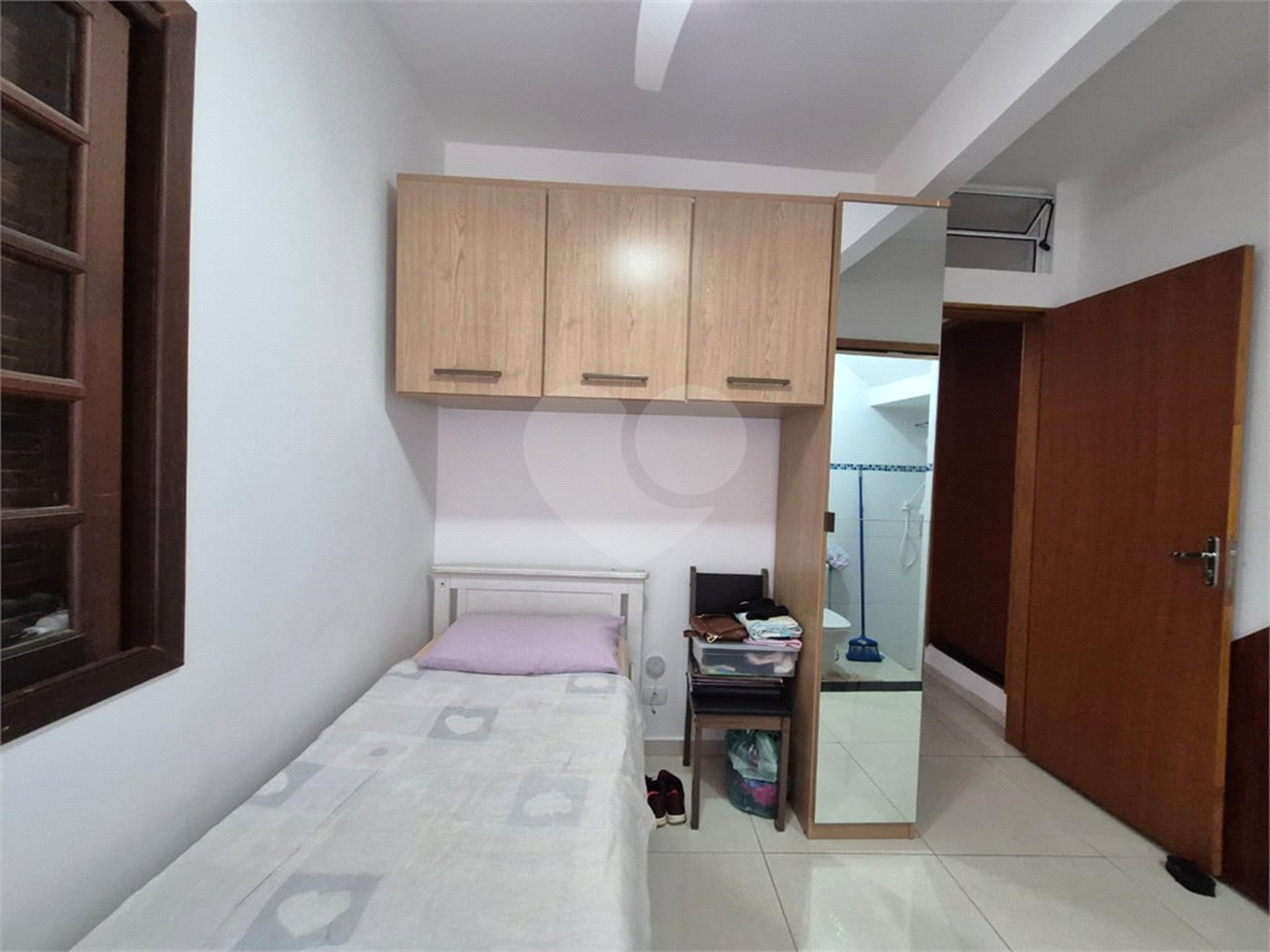 Casa à venda com 4 quartos, sendo 1 suíte, no condomínio Residencial Alto da Lapa II, São Paulo - SP