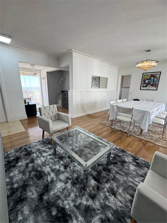 Apartamento para alugar com 4 quartos, sendo 3 suítes,  em Vila Gomes Cardim, São Paulo, SP