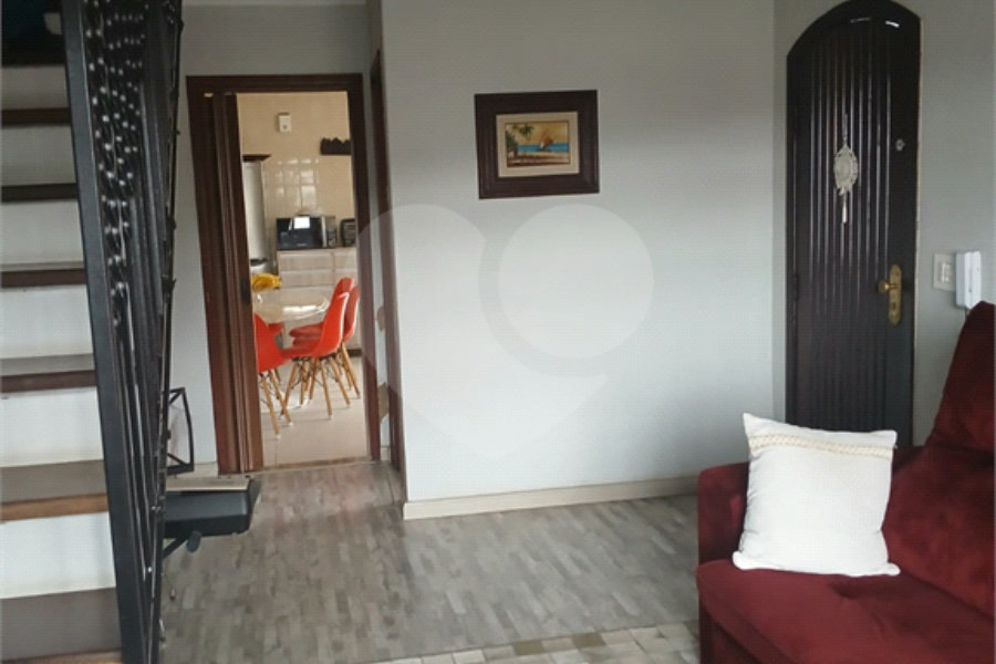 Sobrado à venda com 3 quartos, sendo 1 suíte,  em Tremembé, São Paulo, SP