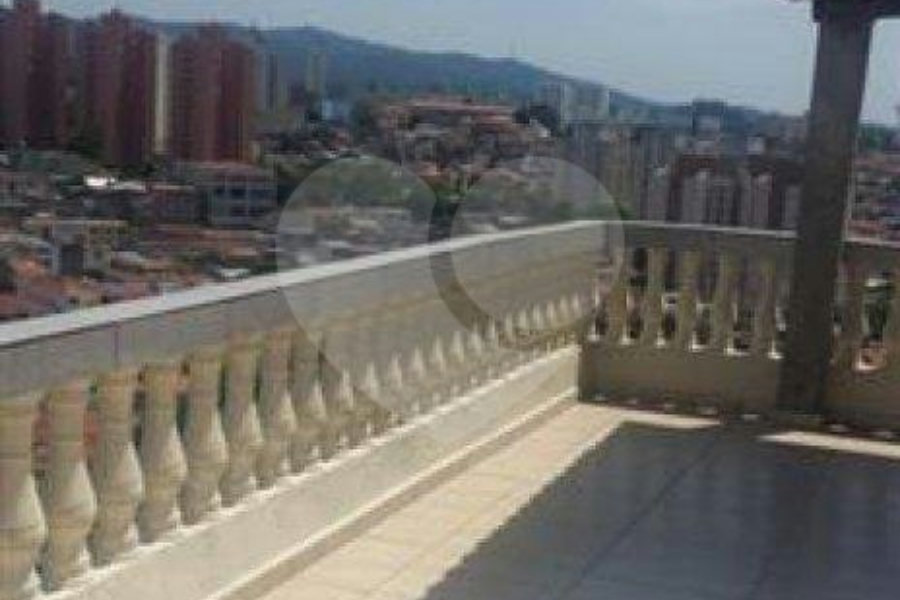 Sobrado à venda com 2 quartos em Vila Nova Cachoeirinha, São Paulo, SP