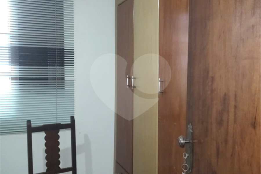 Sobrado à venda com 4 quartos, sendo 1 suíte, em Horto, São Paulo, SP