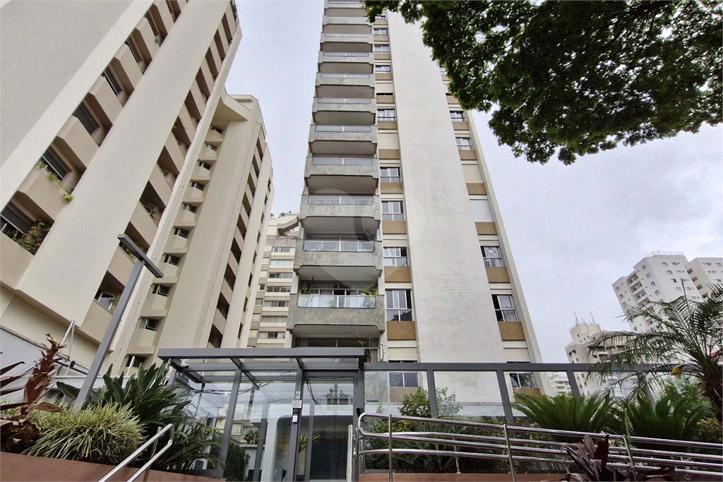 Apartamento à venda com 3 quartos, sendo 1 suíte, em Brooklin, São Paulo, SP