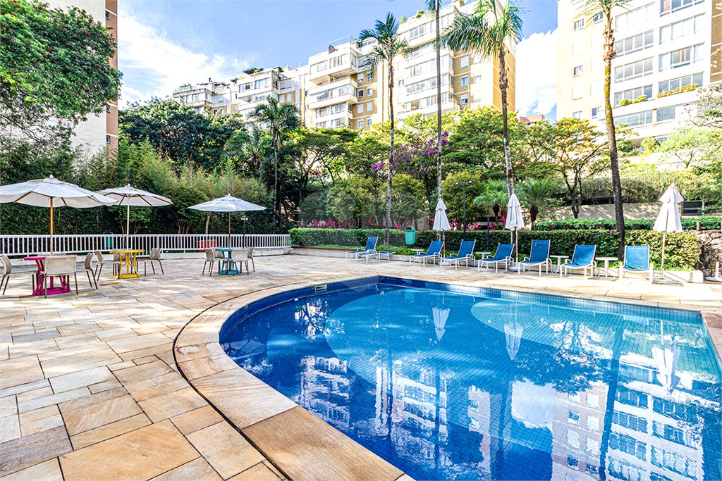 Cobertura para alugar com 3 suítes em Paraíso do Morumbi, São Paulo, SP