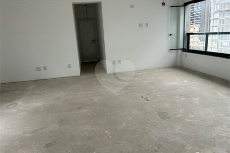 Apartamento à venda com 2 suítes em Cerqueira César, São Paulo, SP