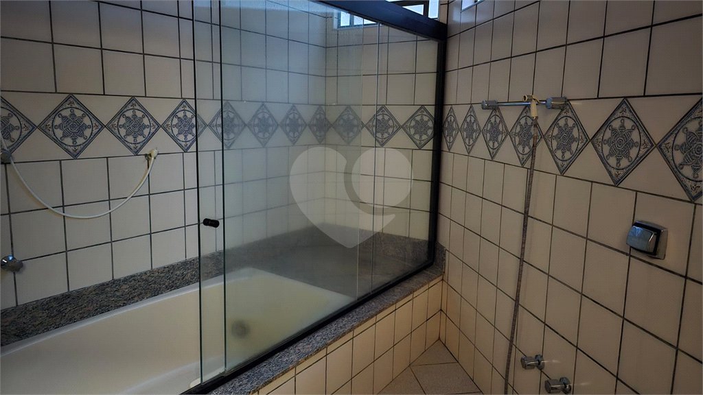 Casa à venda ou para alugar com 4 quartos, sendo 2 suítes, em Jardim Morumbi, Araraquara, SP