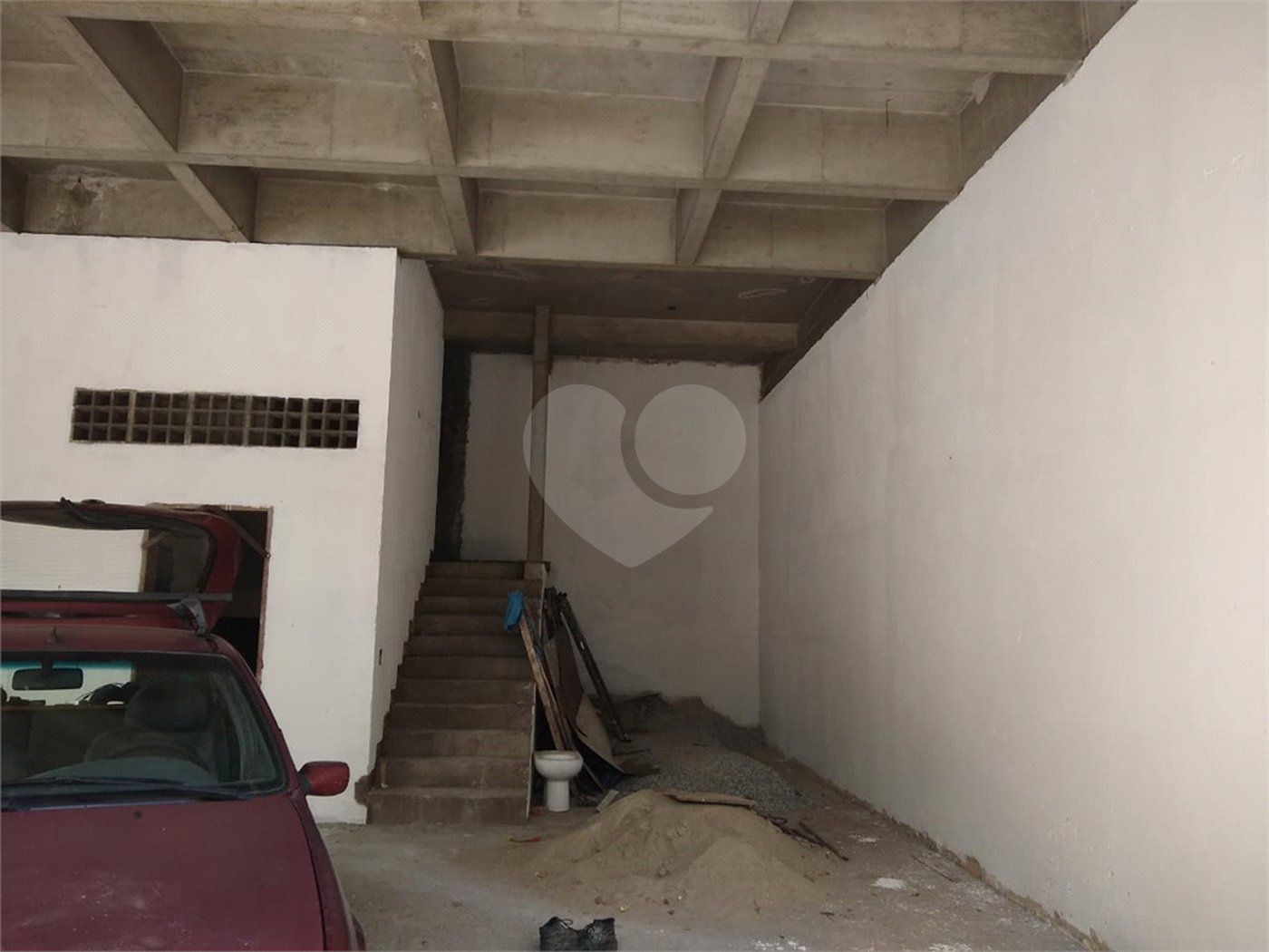 Sobrado à venda com 4 quartos, sendo 3 suítes,  em Morumbi, São Paulo, SP