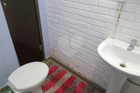 Casa térrea de 90² no Campo Belo com 2 dormitórios e vaga de garagem