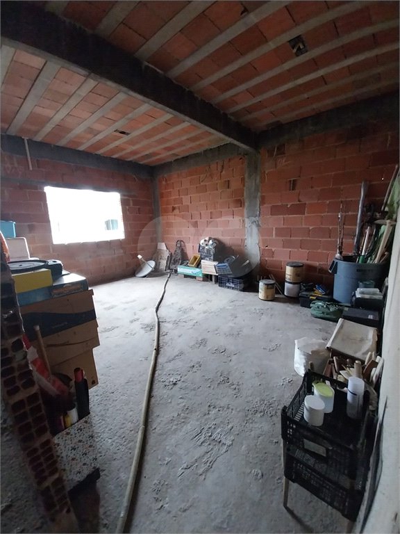 Casa à venda com 4 quartos, sendo 1 suíte, no condomínio Gramado do Mendanha, Rio de Janeiro - RJ