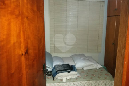 Sobrado à venda com 3 quartos, sendo 1 suíte, em Vila Constança, São Paulo, SP