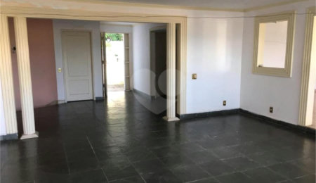 Casa à venda com 5 quartos, sendo 3 suítes, em Tremembé, São Paulo, SP