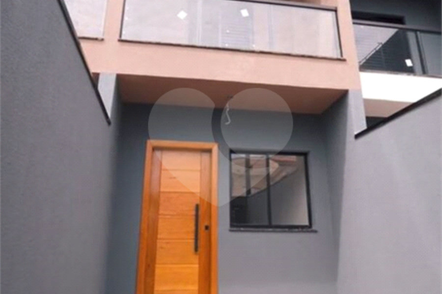 Sobrado à venda com 2 suítes em Artur Alvim, São Paulo, SP