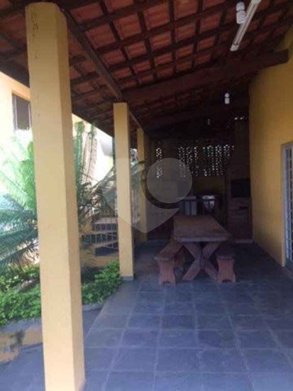Casa à venda com 6 quartos, sendo 4 suítes, no condomínio Cond Riacho Fundo, Araçoiaba da Serra - SP
