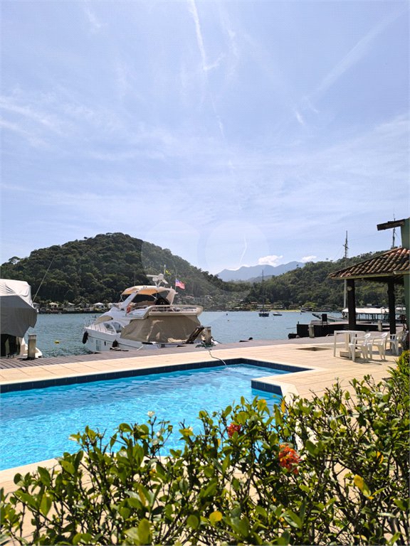 Apartamento à venda com 1 suíte em Ponta da Cruz, Angra dos Reis, RJ