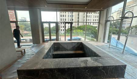 Apartamento à venda com 2 suítes em Jardim Europa, São Paulo, SP