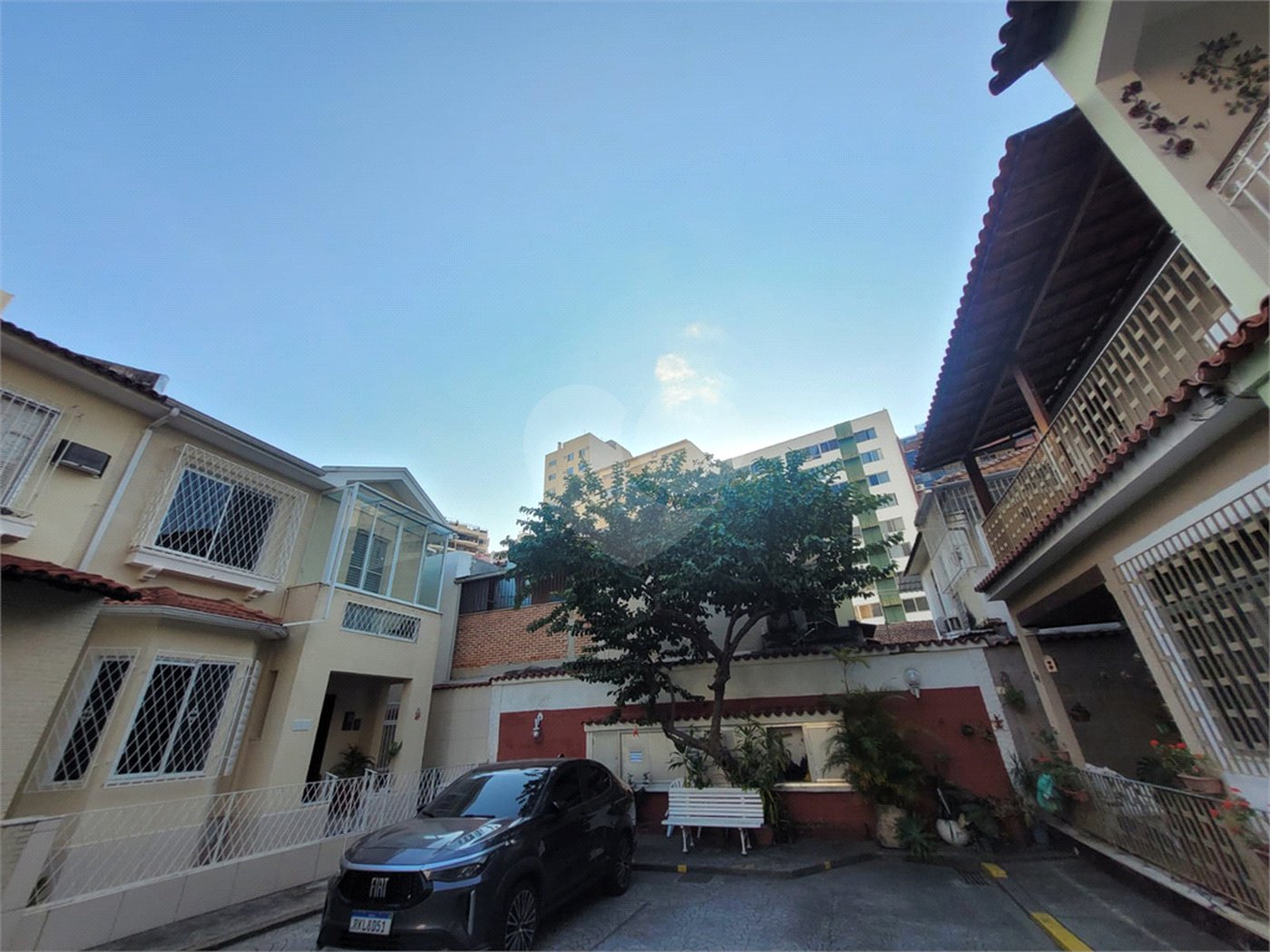 Casa de Vila à venda com 4 quartos, sendo 1 suíte,  em Tijuca, Rio de Janeiro, RJ