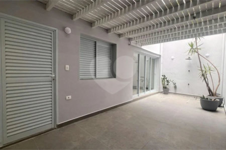 Casa à venda com 3 quartos, sendo 1 suíte,  em Vila Pompéia, São Paulo, SP