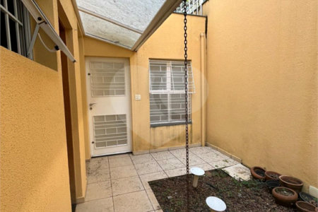 Sobrado à venda com 4 quartos, sendo 1 suíte,  em Vila Cordeiro, São Paulo, SP