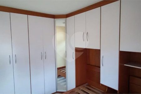 Casa à venda com 3 quartos, sendo 1 suíte, no condomínio Residencial Gabriela, São Paulo - SP
