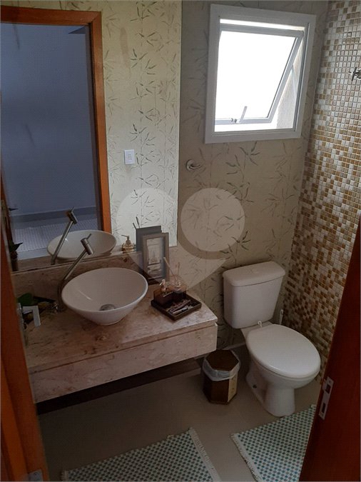 Casa à venda com 3 quartos, sendo 1 suíte,  em Vila Suissa, Mogi das Cruzes, SP